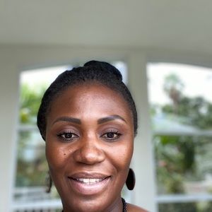 Meet your Posher, Esther